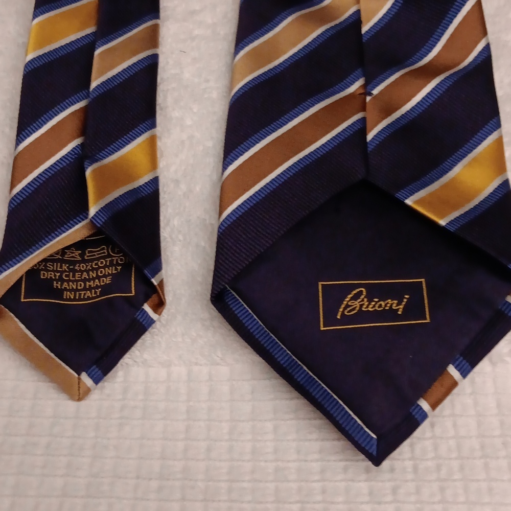 BRIONI Necktie from Bergdorf Goodman (NWOT) - Picture 3 of 4